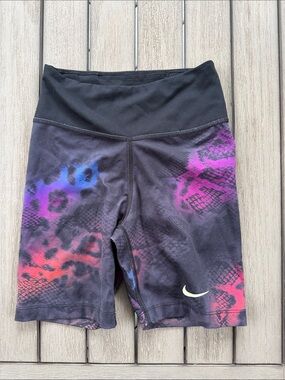 Nike Black Multicolor Snake-Print Bike Shorts with High Waist